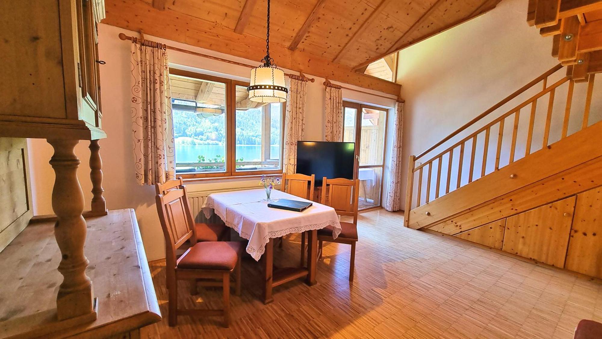 Ferienhof Obergasser Und Bergblick Weissensee Room photo