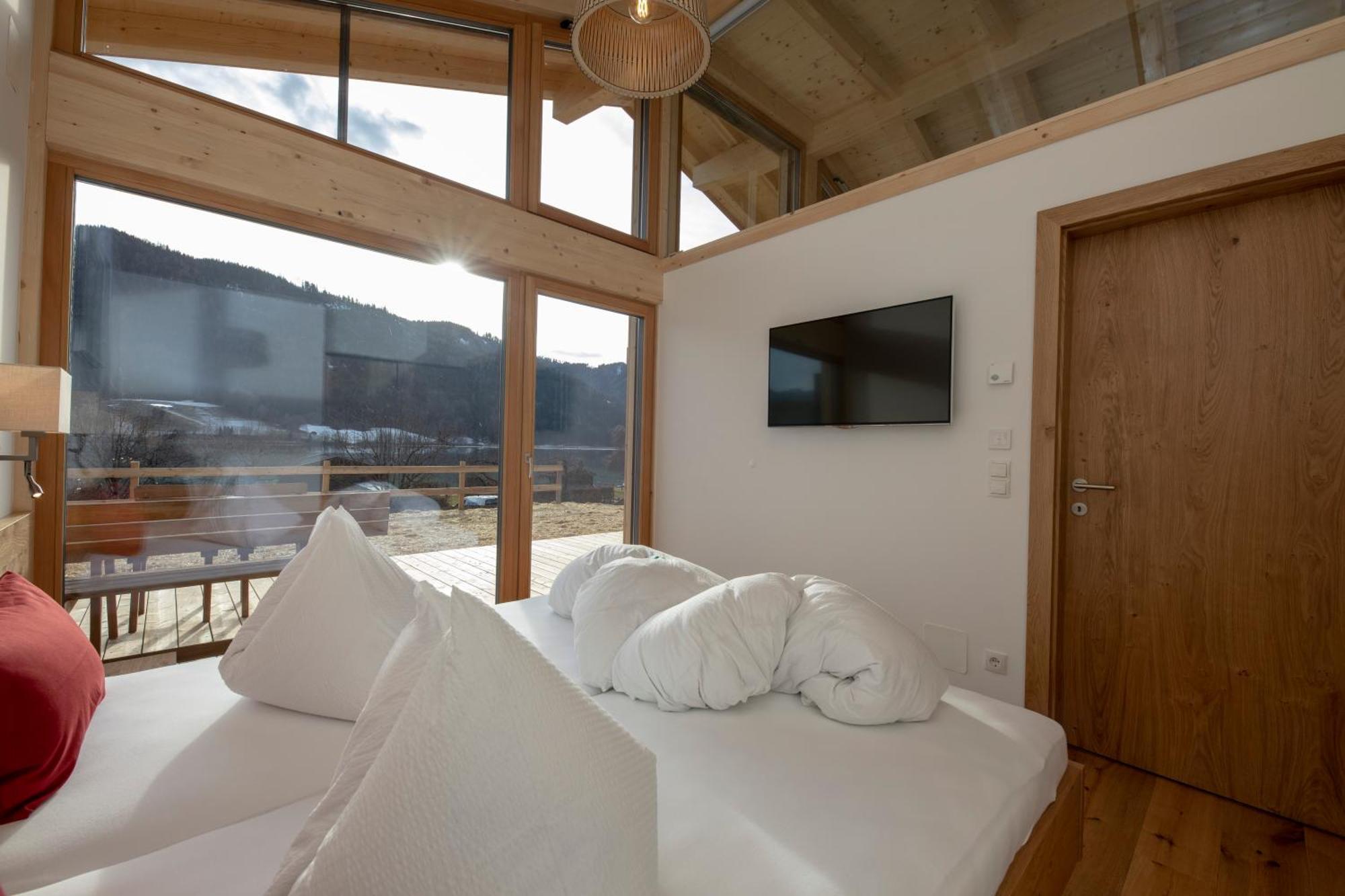 Ferienhof Obergasser Und Bergblick Weissensee Room photo